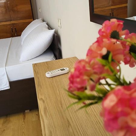 Liam'S Apartment Durres Ngoại thất bức ảnh
